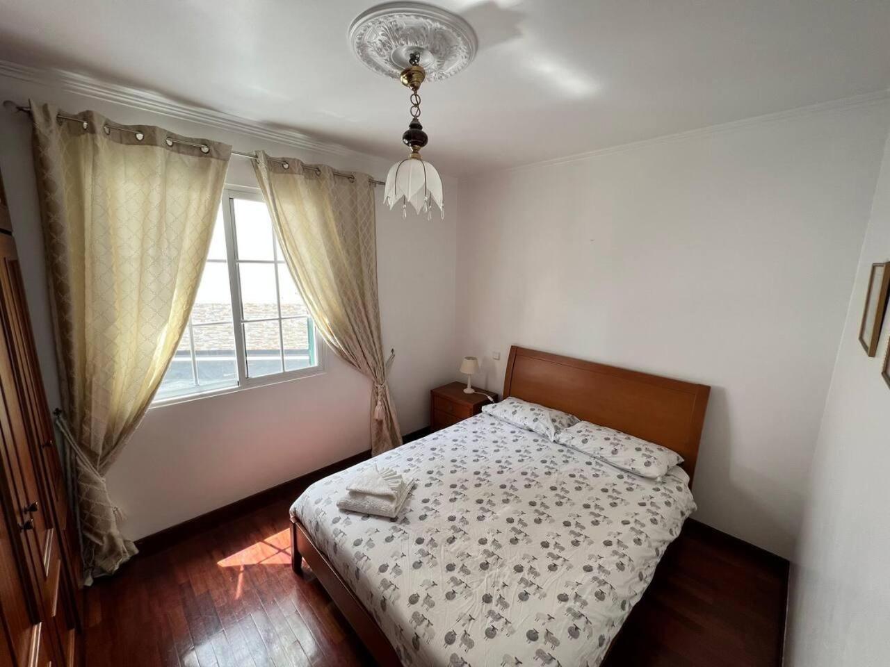 Comfortable 2-Bedroom Apartment For Relaxing Stays 푼샬 외부 사진