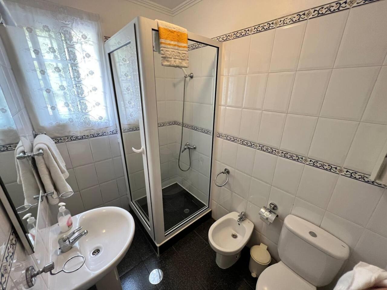 Comfortable 2-Bedroom Apartment For Relaxing Stays 푼샬 외부 사진
